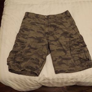 Mens army shorts 36